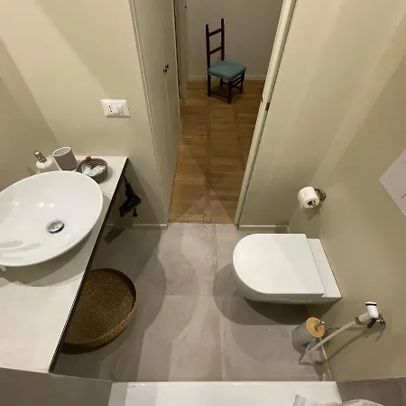 Center, Luxury & History In Via Monserrato Apartment