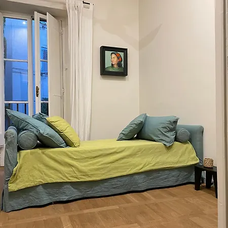Apartment Center, Luxury & History In Via Monserrato